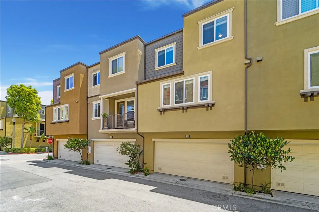 Newport Beach, CA 92663