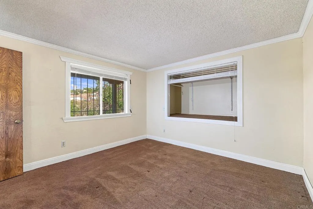 https://cdn.realtyfeed.com/cdn/127/307072101/c0a9f62c80a62c926b68fc1bbf04a697.webp
