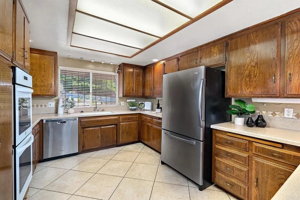 https://cdn.realtyfeed.com/cdn/127/307072101/f000c127a6dbab2bda204a998442c5d1.webp