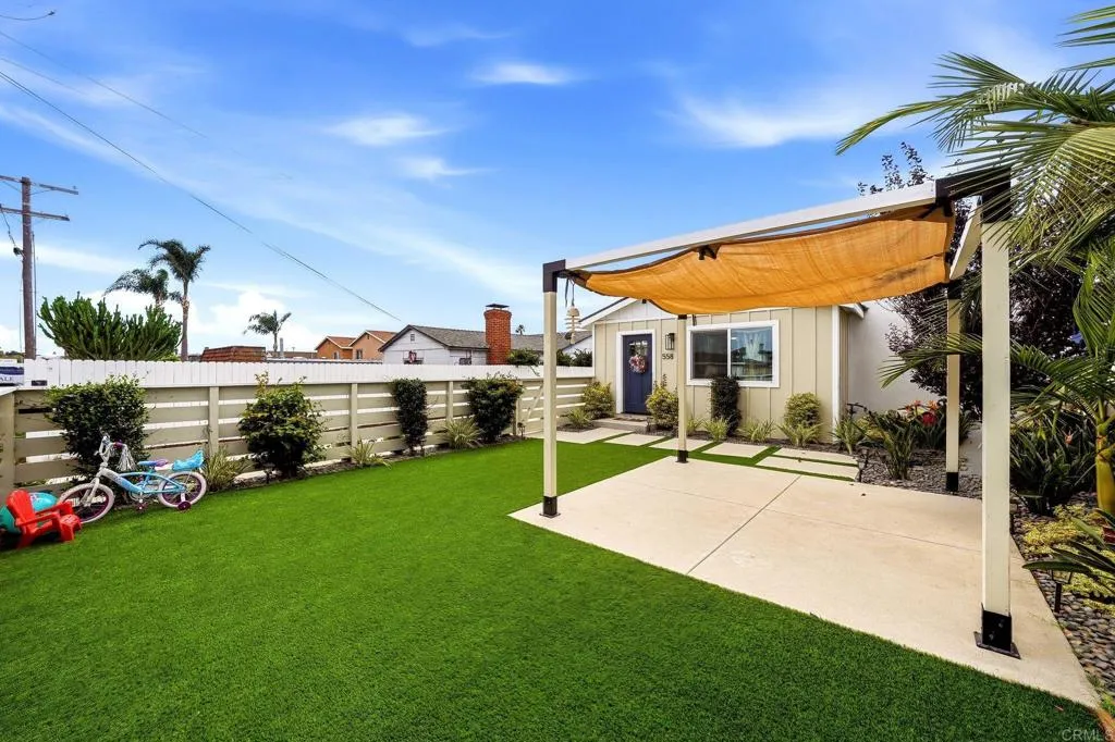 https://cdn.realtyfeed.com/cdn/127/307072106/14b6ec2e7249557ce9c785c803a95355.webp