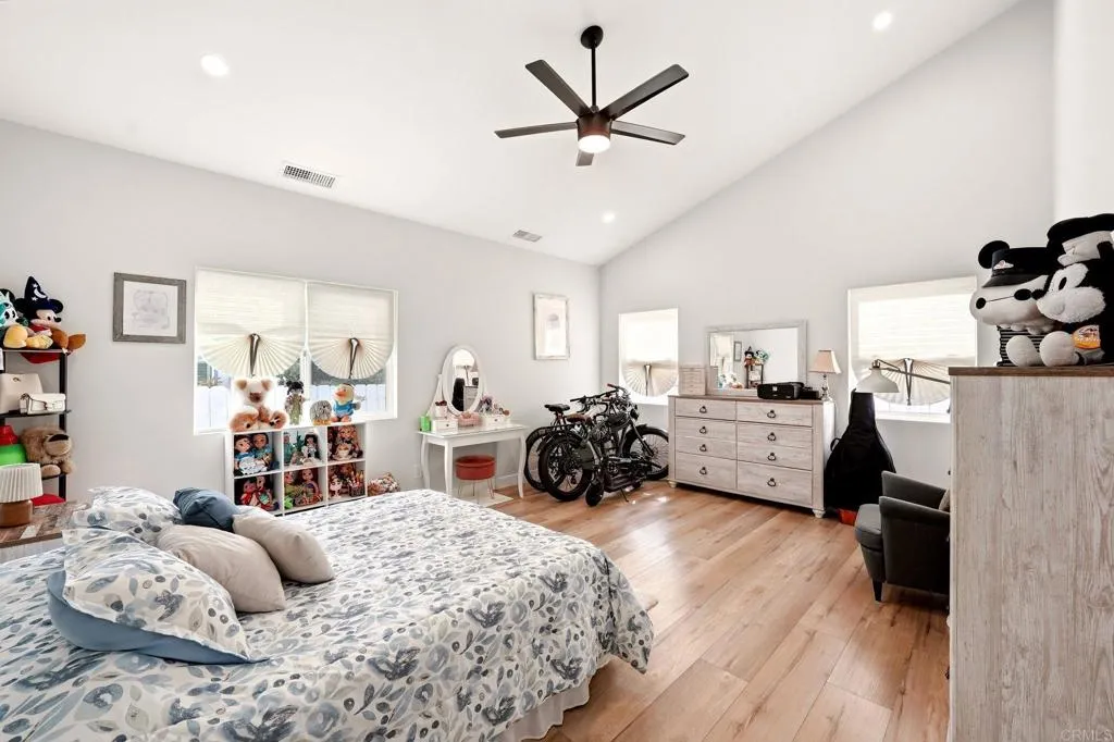 https://cdn.realtyfeed.com/cdn/127/307072106/2eb10599ac62bbc177fa18195aff1490.webp