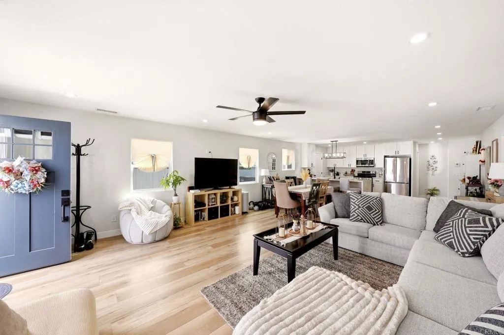 https://cdn.realtyfeed.com/cdn/127/307072106/51bc24697f2787fb8689f7f5b0fb2ae8.webp