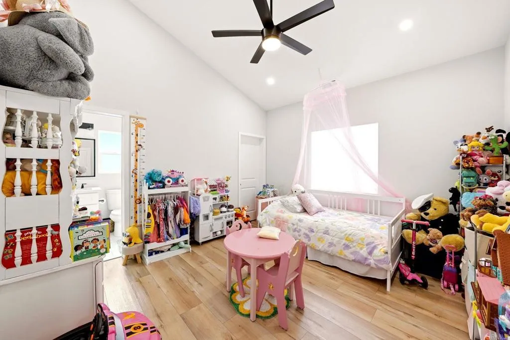 https://cdn.realtyfeed.com/cdn/127/307072106/d5b0cf9b1f3a1406629659f9fe4f6a39.webp