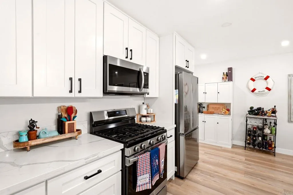 https://cdn.realtyfeed.com/cdn/127/307072106/e7b4d3260f85837f01a404512633c7c3.webp