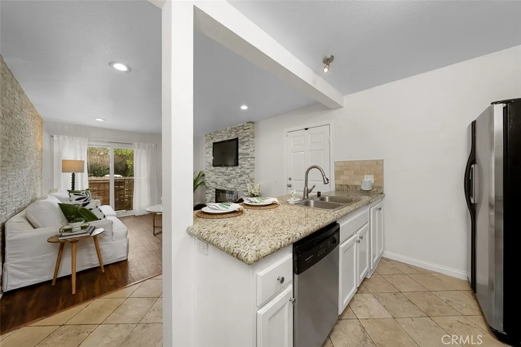 https://cdn.realtyfeed.com/cdn/127/307072154/81056e8ed0e049d074143acb804a86ec.webp
