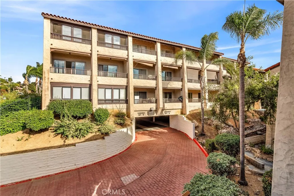 https://cdn.realtyfeed.com/cdn/127/307072222/6f291a0acd9646309ead0b3581b44de4.webp