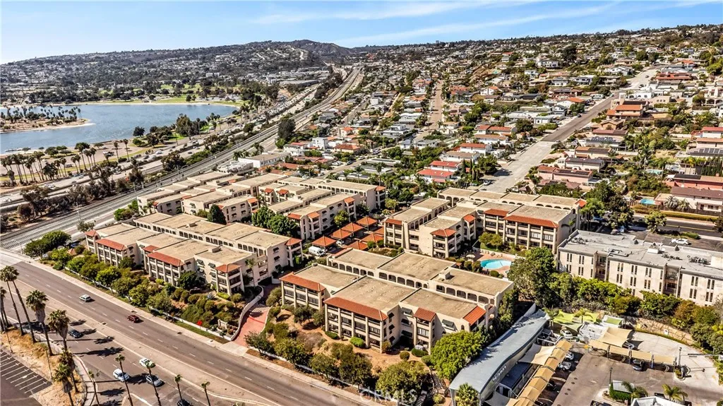 https://cdn.realtyfeed.com/cdn/127/307072222/833f1f487992de9bd8140f1d98ea4c38.webp