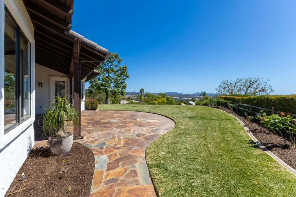 3506 Lancewood Way, Fallbrook, CA 92028 - Photo 2 of 37, Fallbrook, CA