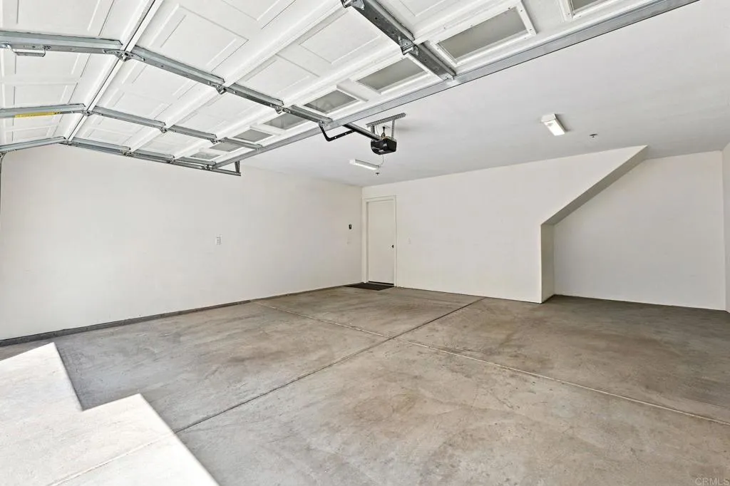 https://cdn.realtyfeed.com/cdn/127/307072224/0aa2727b64250d3db0bf8aae5d126ab1.webp