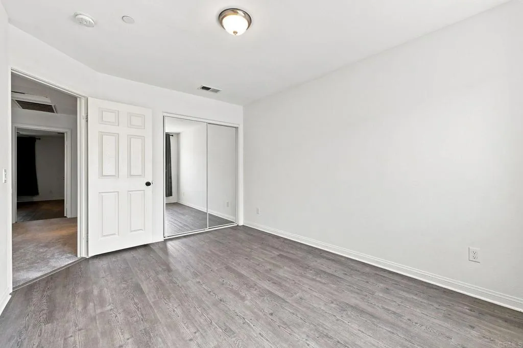 https://cdn.realtyfeed.com/cdn/127/307072224/513e9f15ae9f94896ed5d8c92d6c0e49.webp