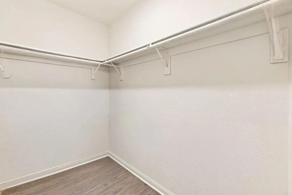 https://cdn.realtyfeed.com/cdn/127/307072224/74bd220c1f0c4f7f80d7376a5a85e614.webp