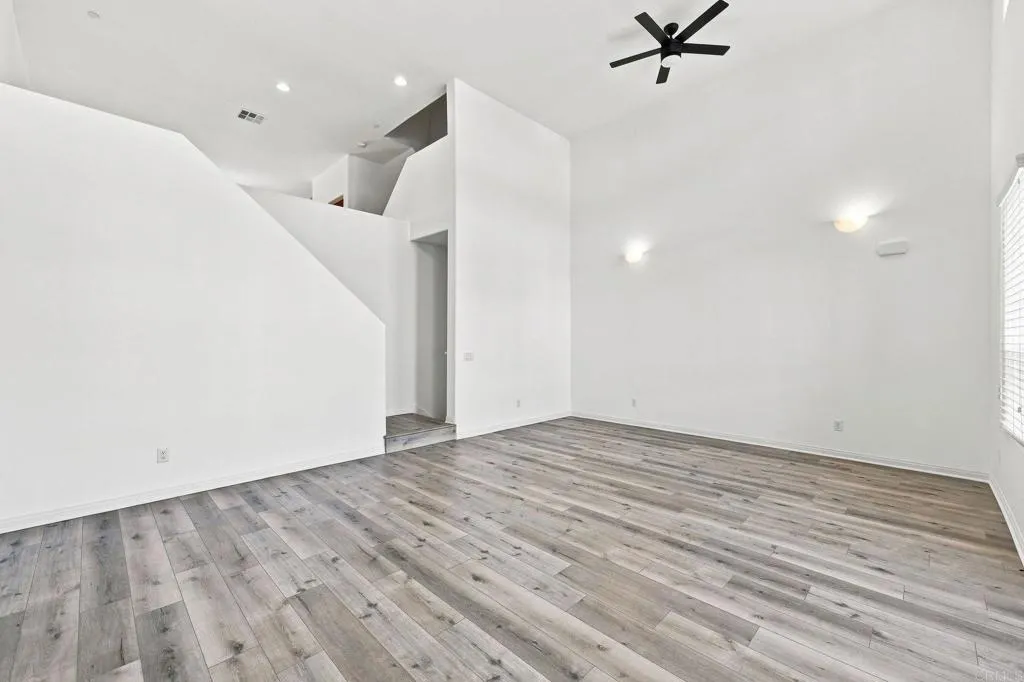 https://cdn.realtyfeed.com/cdn/127/307072224/af8212d911ea9b3b7a2d16106f116449.webp