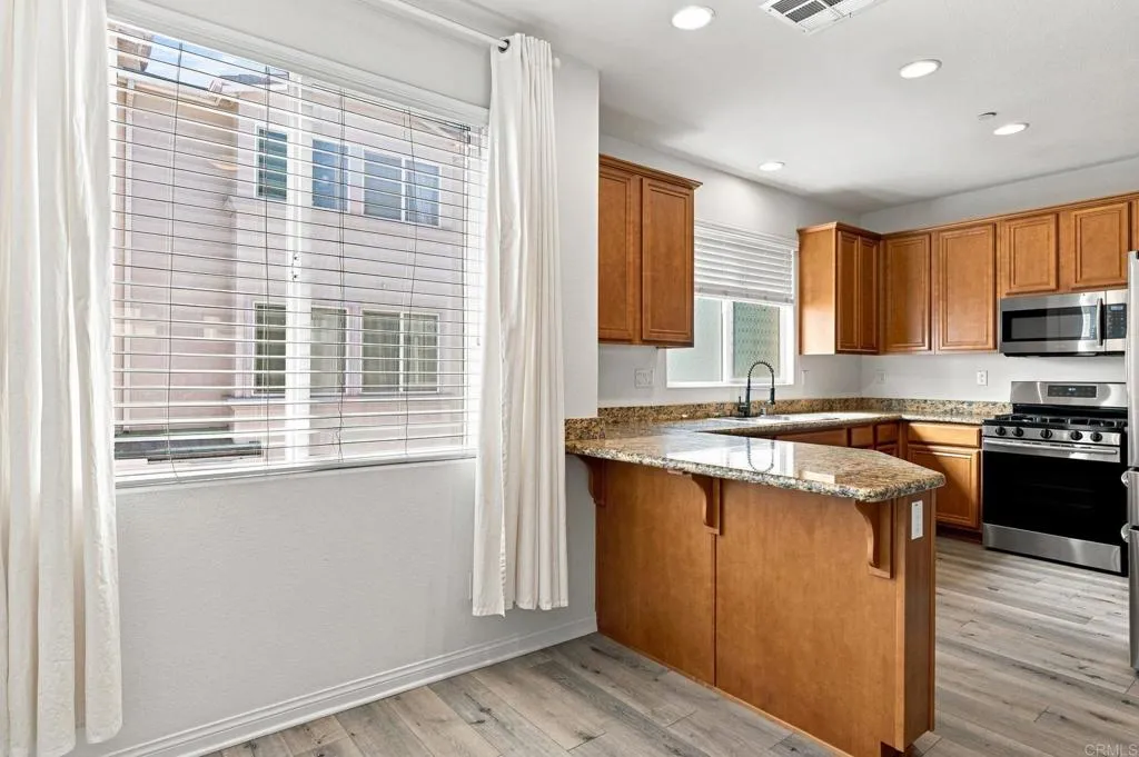 https://cdn.realtyfeed.com/cdn/127/307072224/b569ed40f2edf948e88cf3d1172d6cf7.webp