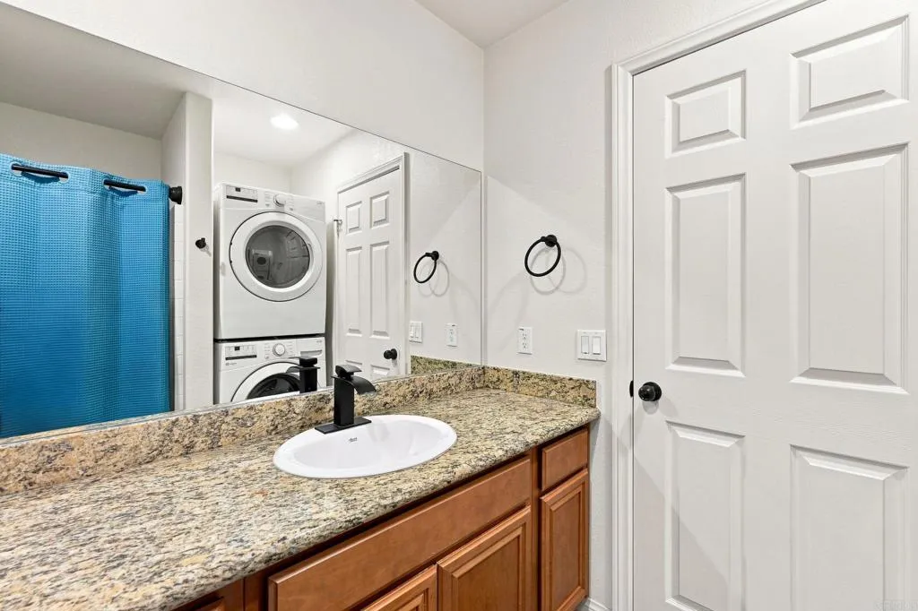 https://cdn.realtyfeed.com/cdn/127/307072224/b8237111a47f614892fa352cb18f36fd.webp