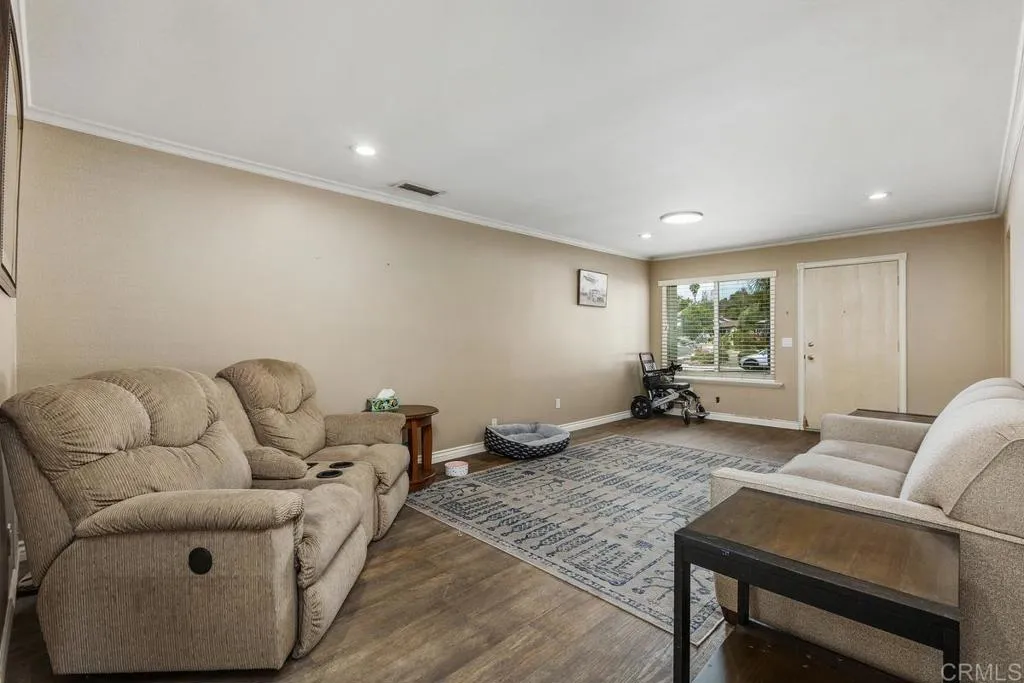 4541 Westridge Dr., Oceanside, CA 92056 - Photo 5 of 30, Oceanside, CA