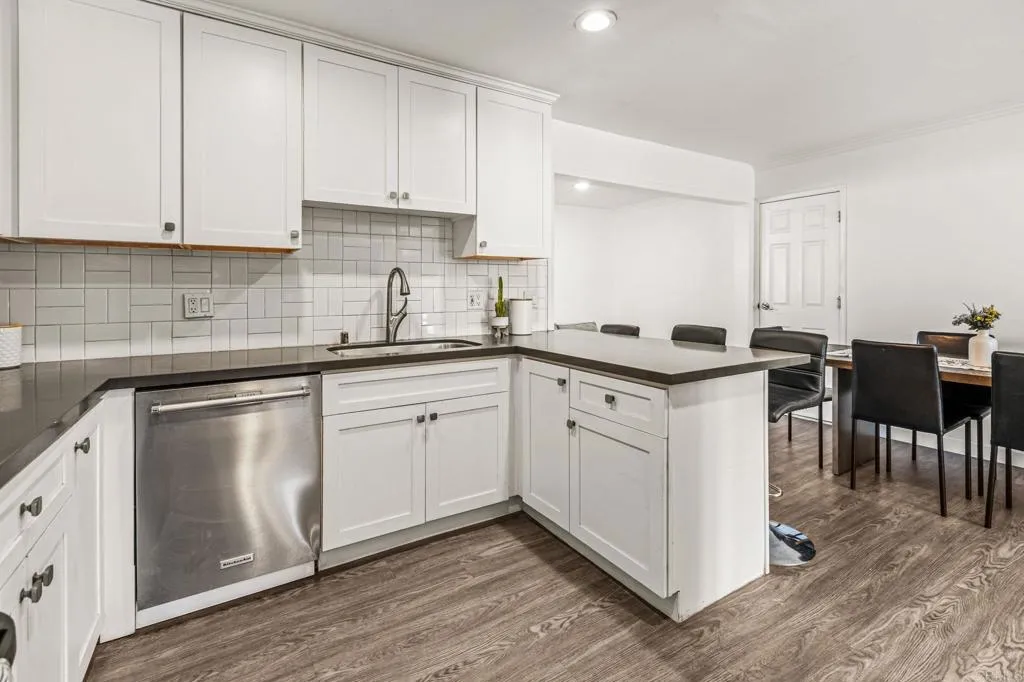https://cdn.realtyfeed.com/cdn/127/307072228/3364536a7cfc6717b794b631a1336013.webp