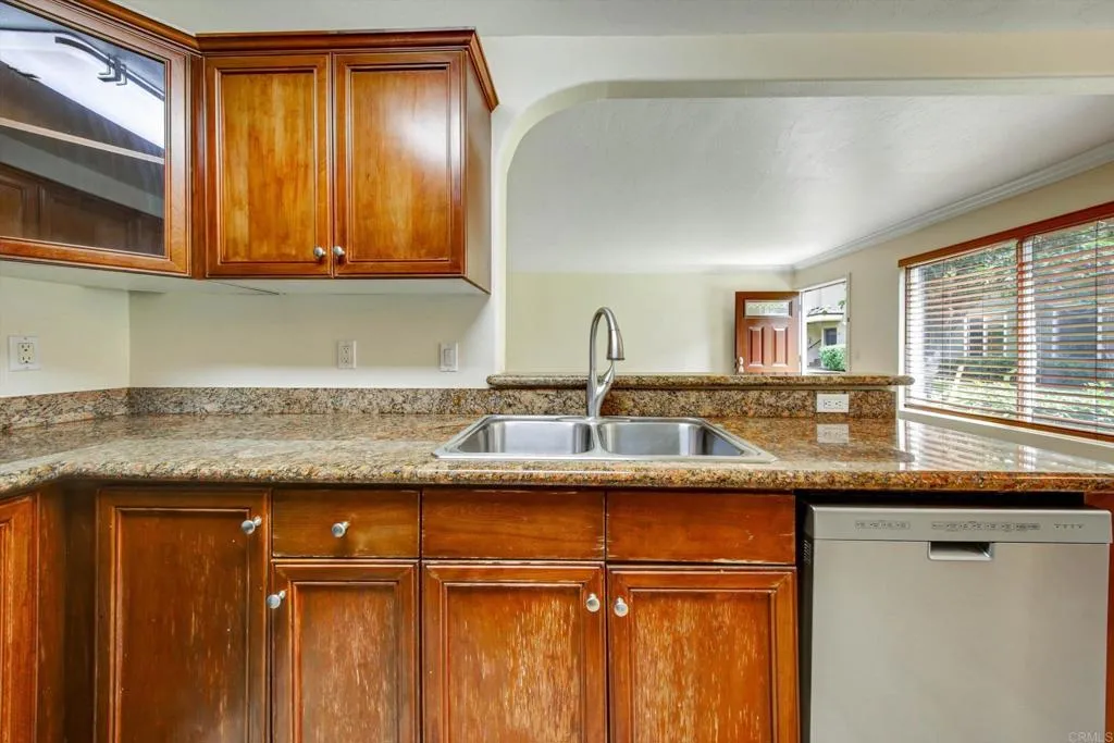 https://cdn.realtyfeed.com/cdn/127/307072231/16d807d4bacef5e49842f07772786b95.webp