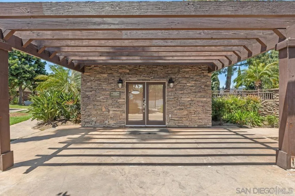 https://cdn.realtyfeed.com/cdn/127/307072231/2b1e7f6456001209ad9431b1cee37397.webp