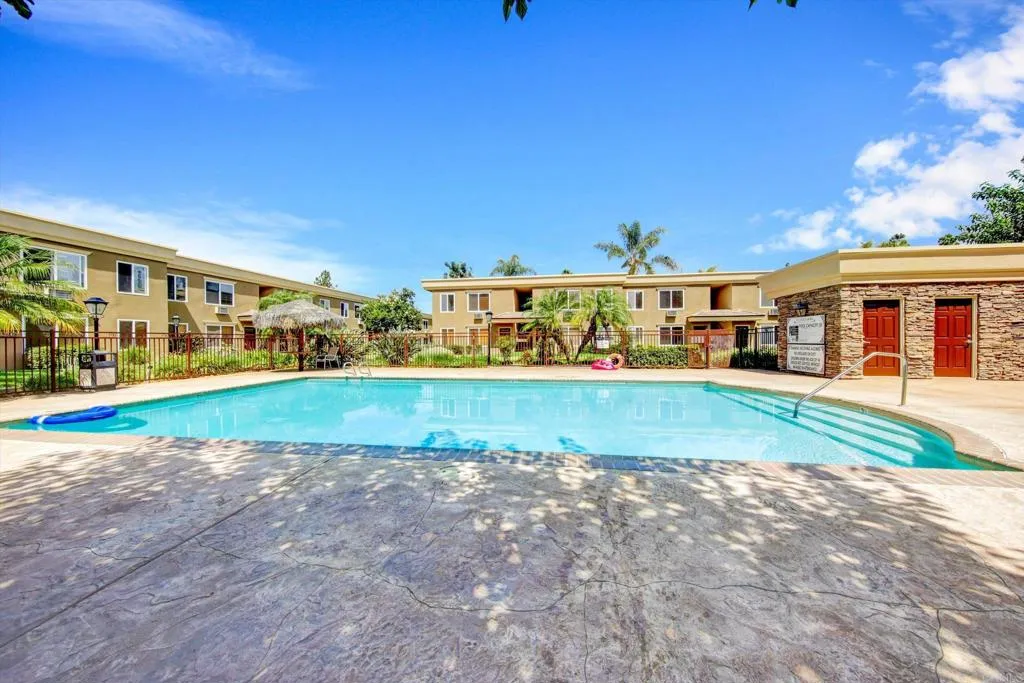 https://cdn.realtyfeed.com/cdn/127/307072231/60b971b9afcecd1e06857079929c086b.webp