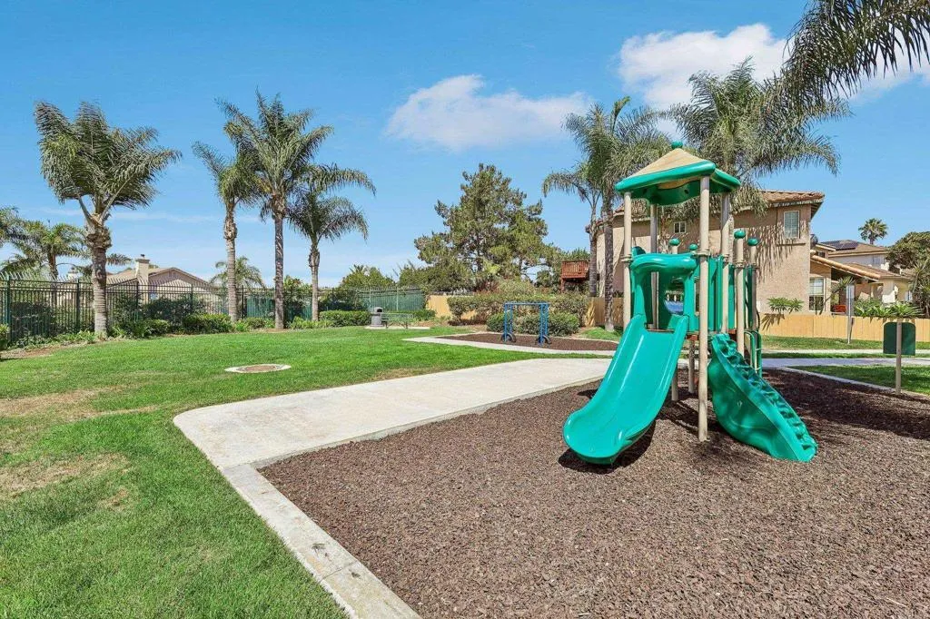 https://cdn.realtyfeed.com/cdn/127/307072236/bfc3632eeaef5bae4d2439ba7c934fc7.webp