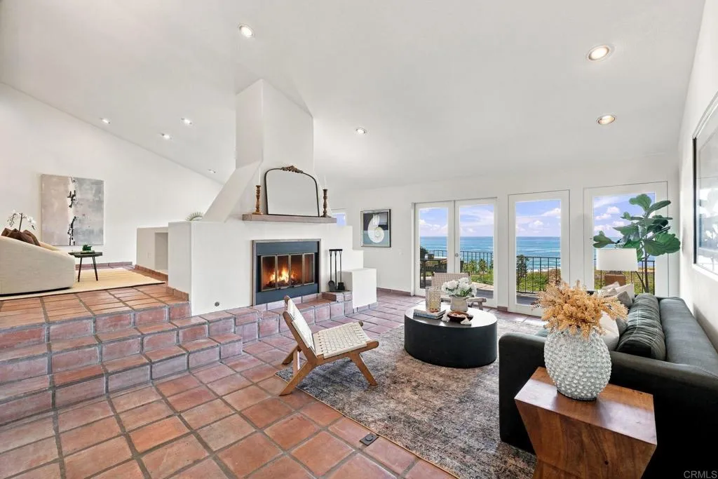 7631 Hillside Drive, La Jolla, CA 92037 - Photo 5 of 51, La Jolla, CA