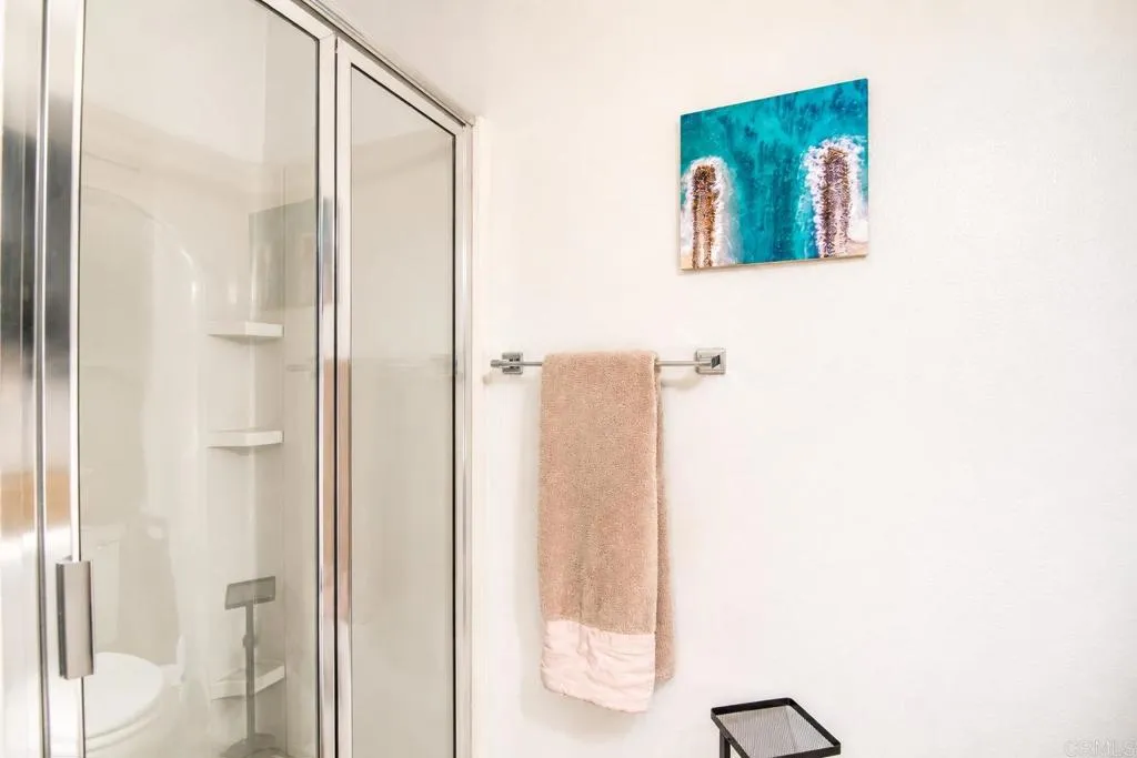 https://cdn.realtyfeed.com/cdn/127/307072270/8fc316f1411cdfd16f626d3f78605970.webp