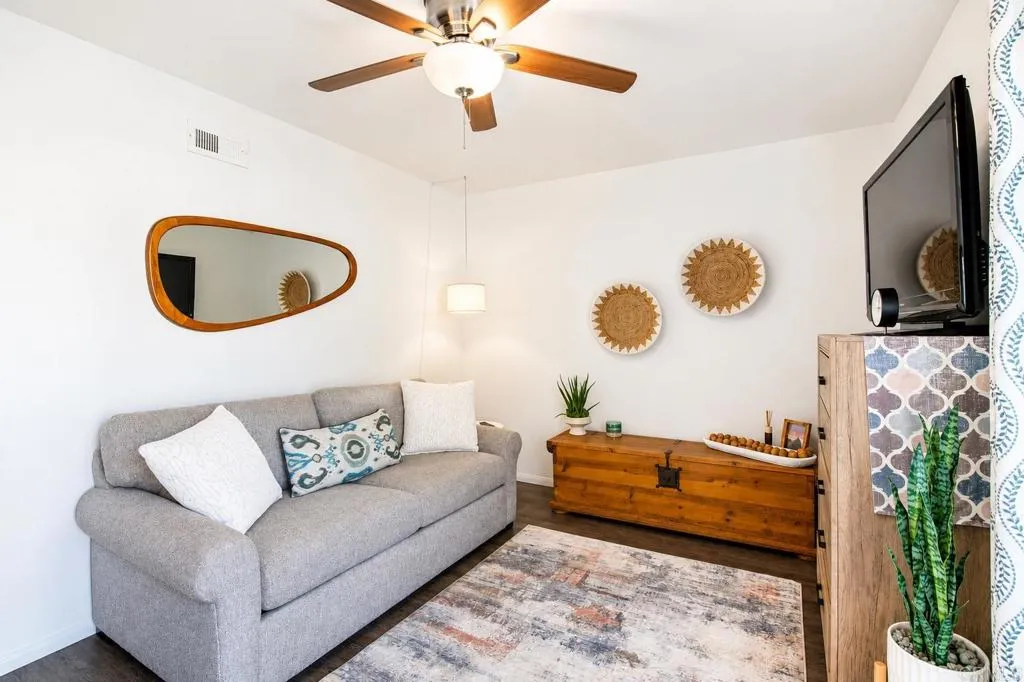 https://cdn.realtyfeed.com/cdn/127/307072270/bc345484dc5e872eefef513e044ec66c.webp