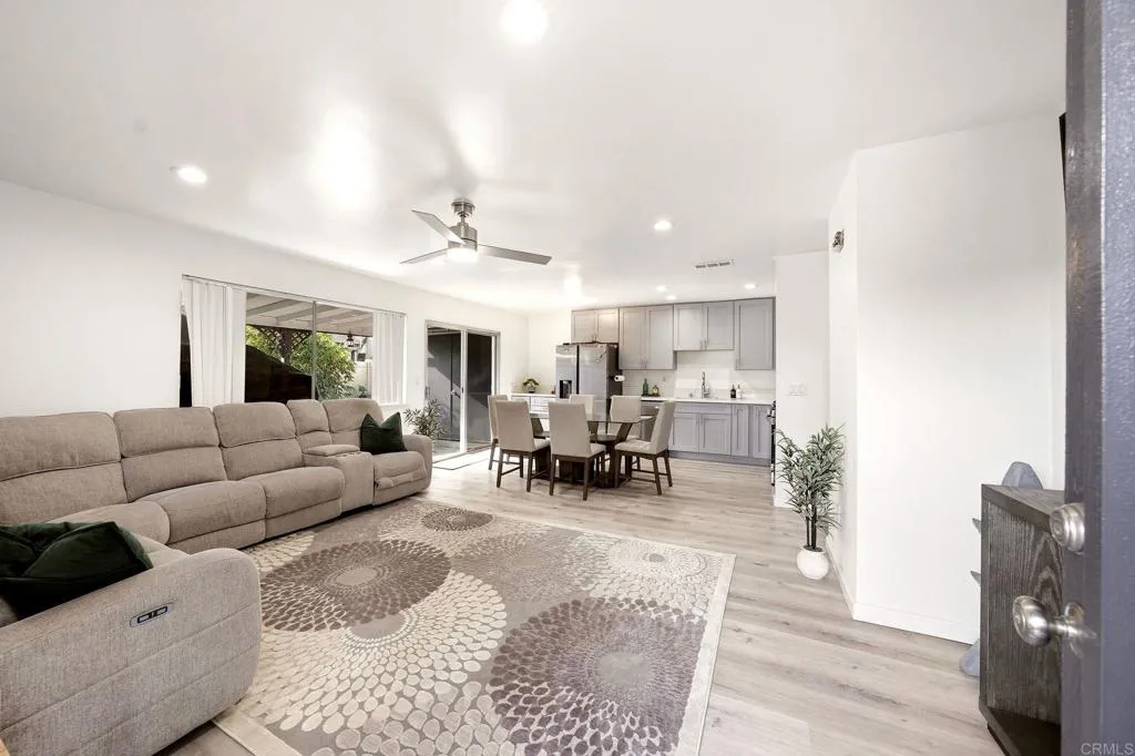 https://cdn.realtyfeed.com/cdn/127/307072272/09fcc5c5ce53a3f4e8f6dc1d30f2e4d3.webp