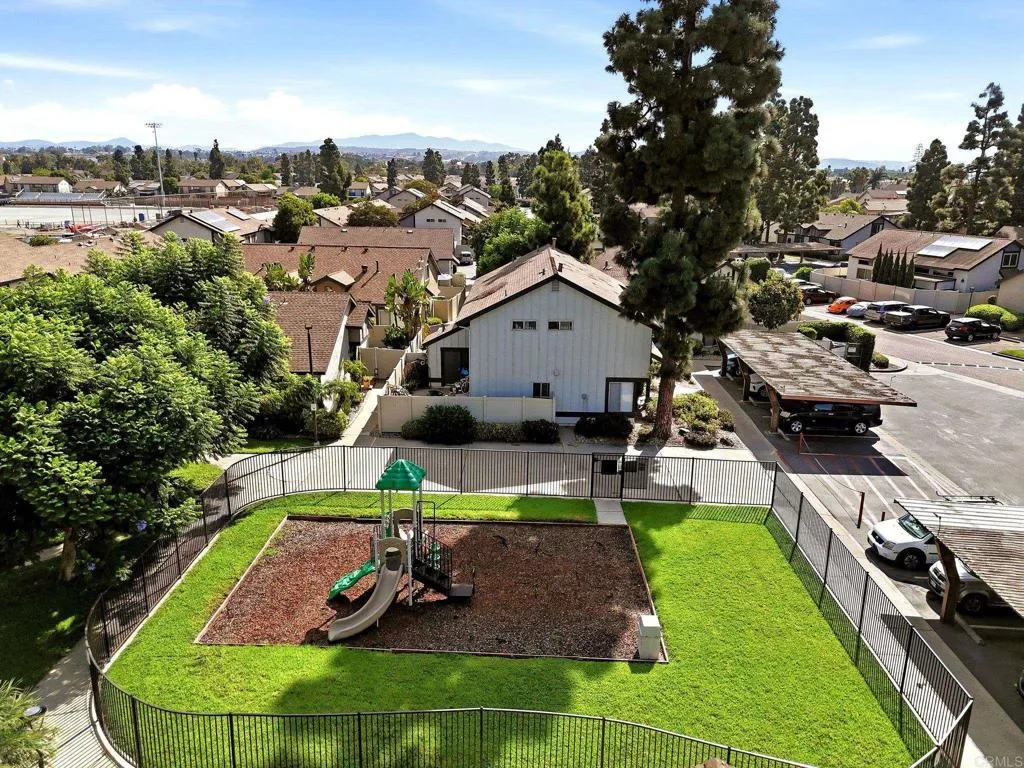 https://cdn.realtyfeed.com/cdn/127/307072272/38cfbc71b4a77cea4a03254b946ceda7.webp