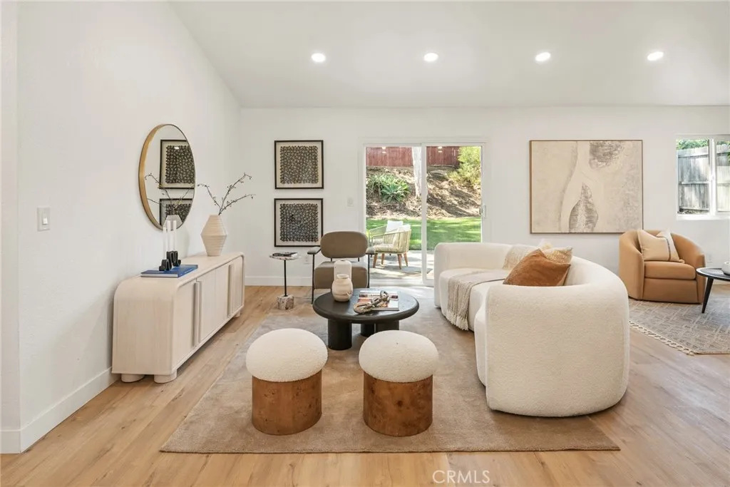 https://cdn.realtyfeed.com/cdn/127/307072373/69edebd9cf6e500ac6939ecb8ed1fa0c.webp