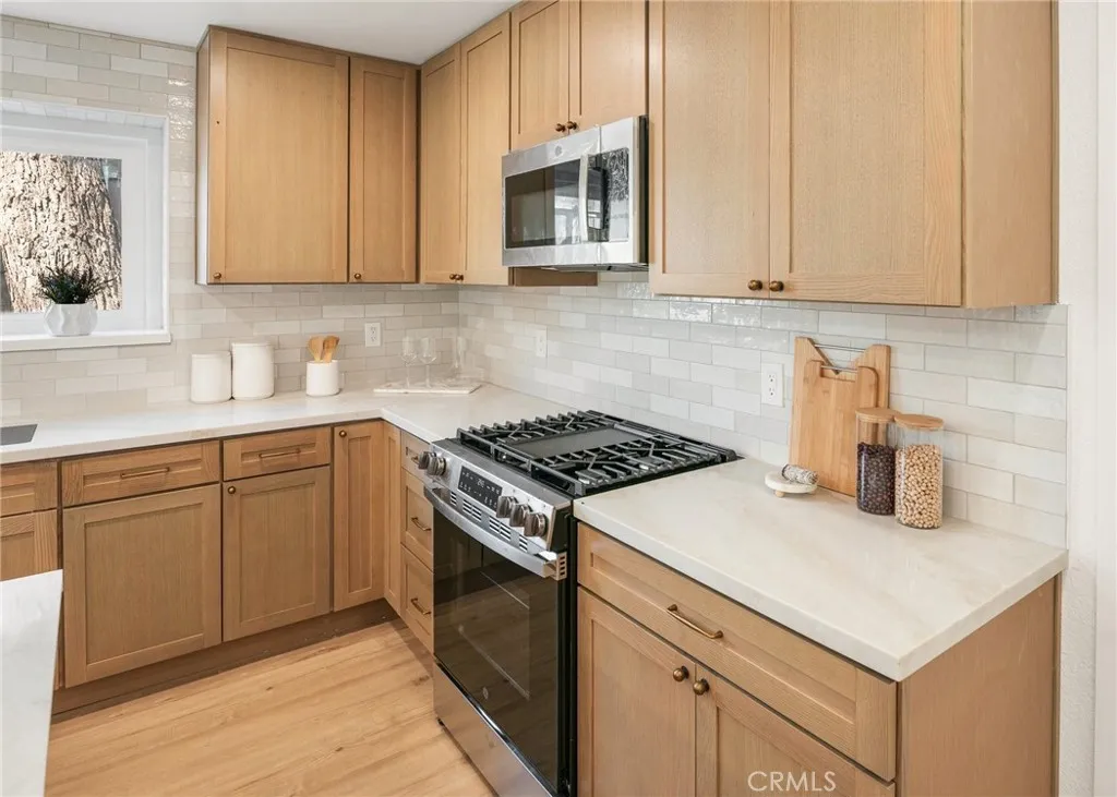 https://cdn.realtyfeed.com/cdn/127/307072373/fb0095832fbafb6639f9a8b11c99b10a.webp