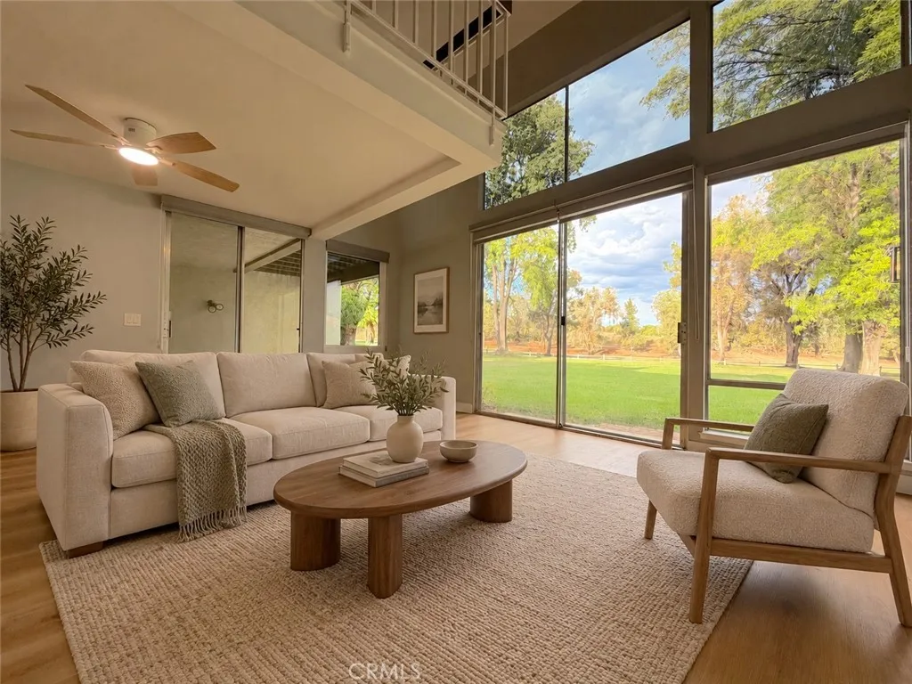 38974 Paseo De Oro