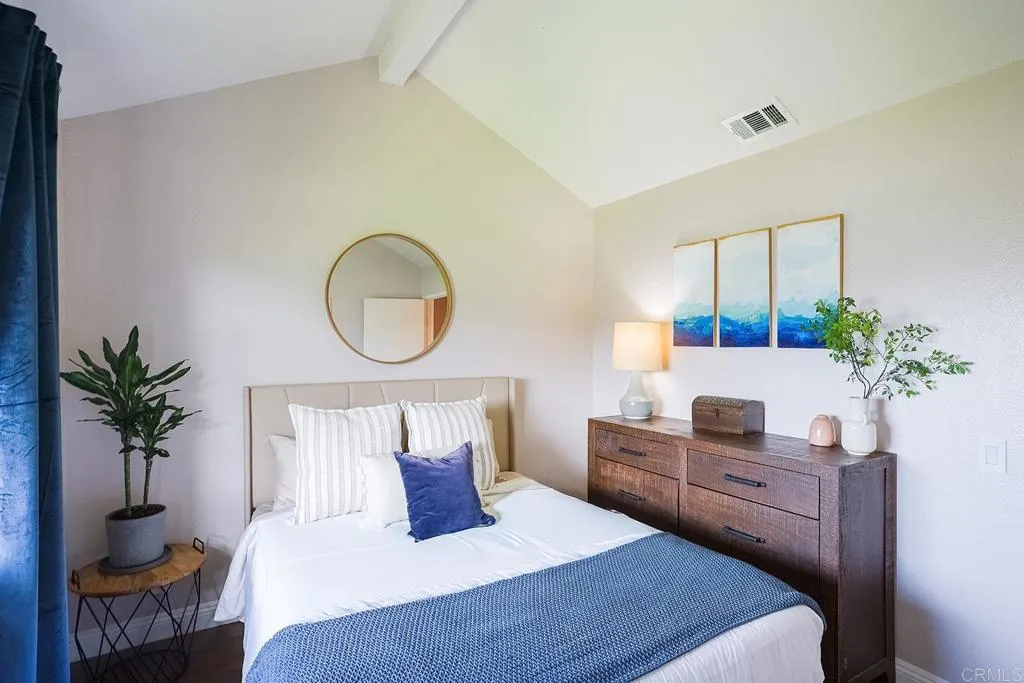https://cdn.realtyfeed.com/cdn/127/307072507/1573293a8ce3b69a0df3b4789c517f56.webp