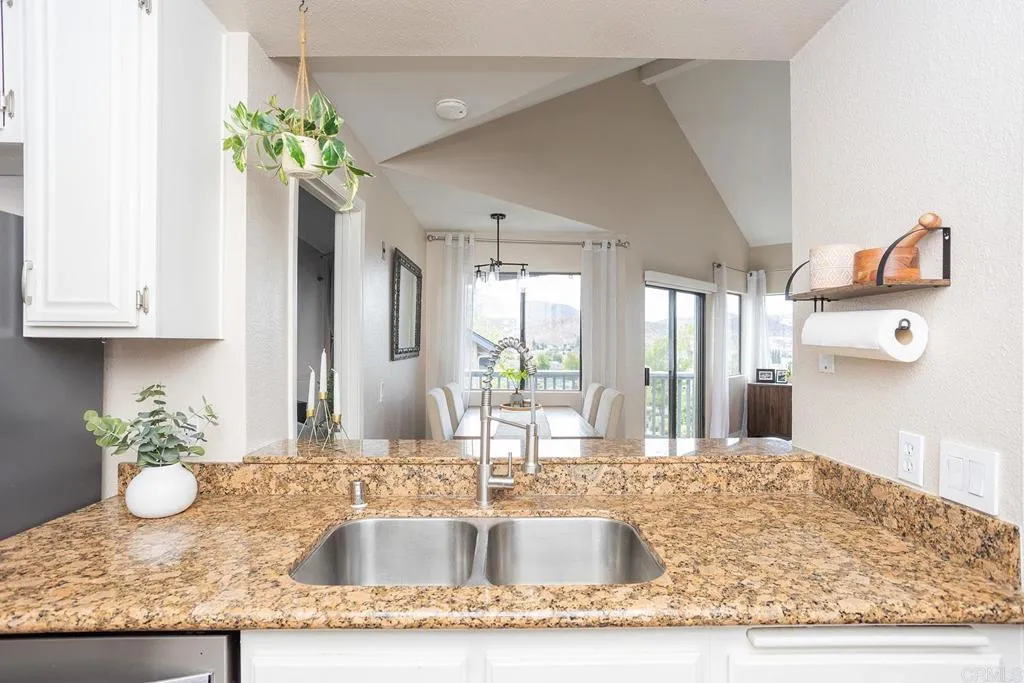 https://cdn.realtyfeed.com/cdn/127/307072507/1f0e01d120d579542dcb2ab776cc92b0.webp