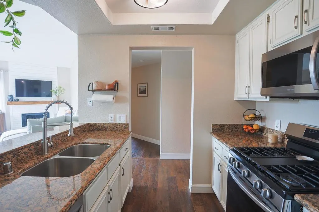 https://cdn.realtyfeed.com/cdn/127/307072507/452f51ce20c6ae9b31589a5e92fc8dfe.webp