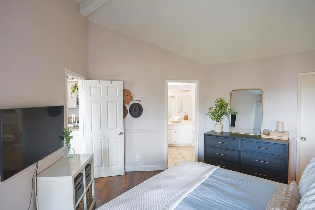 https://cdn.realtyfeed.com/cdn/127/307072507/d0042cab76ff4b3c3cf78d542f4b7e3c.webp