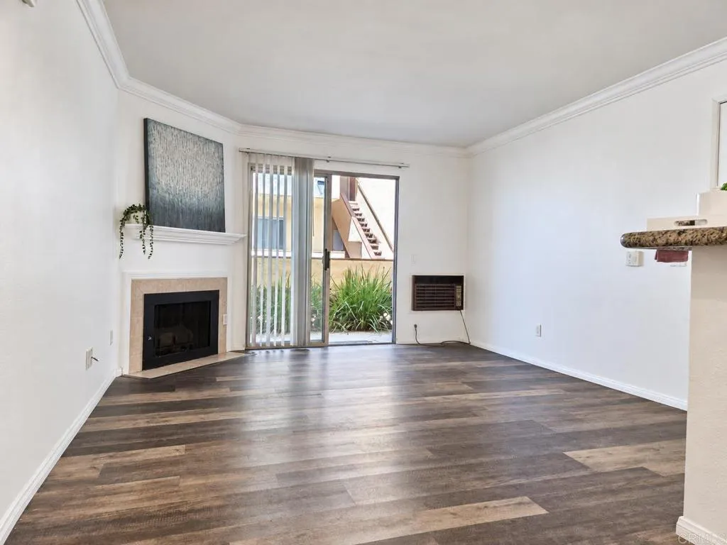 https://cdn.realtyfeed.com/cdn/127/307072509/5ffd93fedc81f0957060bb2d21c92a8f.webp