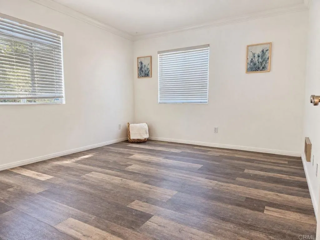 https://cdn.realtyfeed.com/cdn/127/307072509/90452a074f1faafc796c1e7b9769d1f1.webp