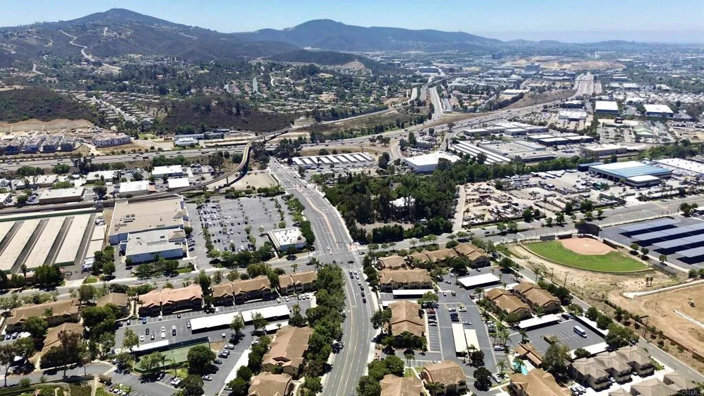 https://cdn.realtyfeed.com/cdn/127/307072509/a5b1cce901d565b017280047754f692f.webp