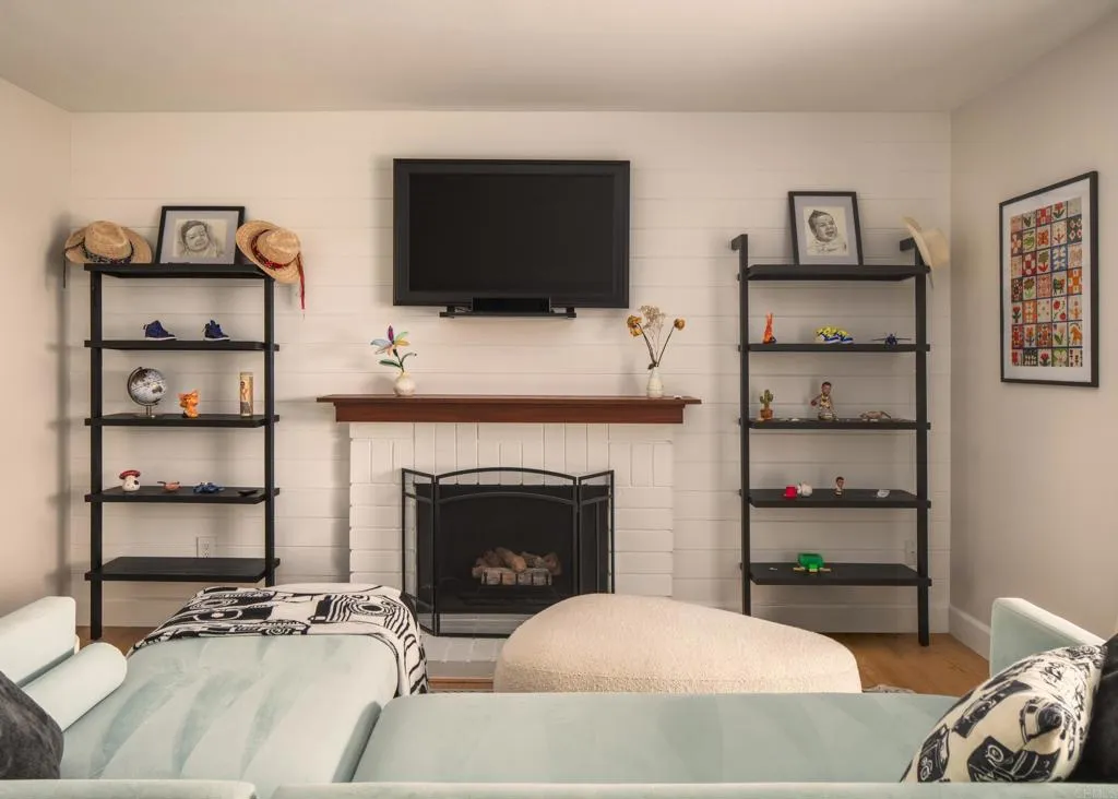 https://cdn.realtyfeed.com/cdn/127/307072565/2bee0e31b52cf68f495eaff917701e54.webp