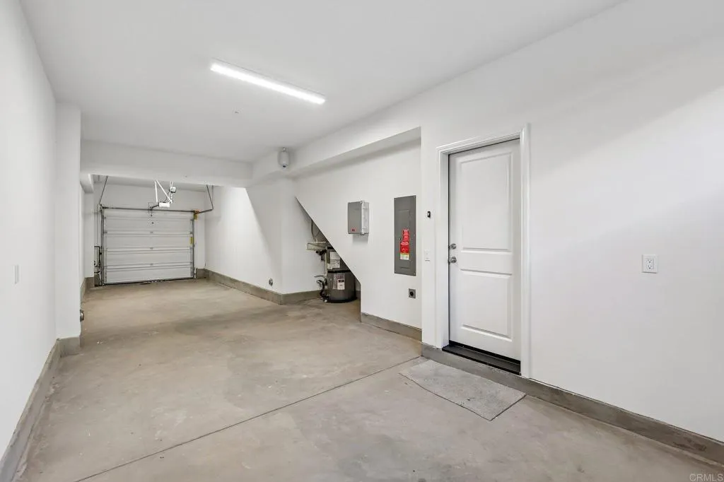 https://cdn.realtyfeed.com/cdn/127/307072566/1a9ee052b4541e64aefba1285007c983.webp
