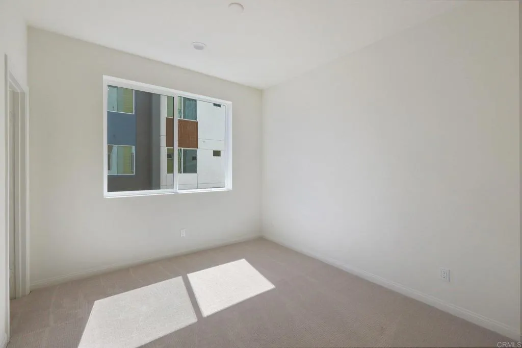 https://cdn.realtyfeed.com/cdn/127/307072566/3b56538defe75c3c268667cd328f1817.webp