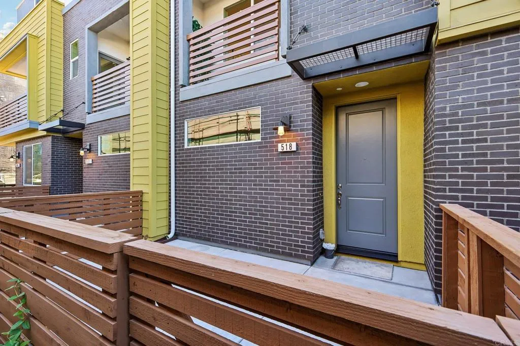 https://cdn.realtyfeed.com/cdn/127/307072566/e26b805b09fc6e8eeab5fea1c0435ba8.webp