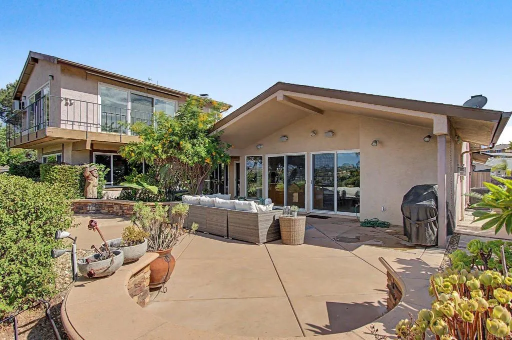 https://cdn.realtyfeed.com/cdn/127/307072645/0edfe5734b22b32ea92fa0ada5814923.webp