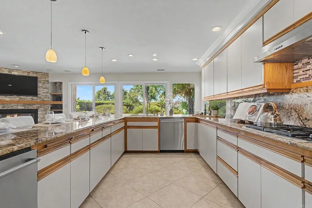 https://cdn.realtyfeed.com/cdn/127/307072645/5a8196204d869c6b54df2669c03f598b.webp