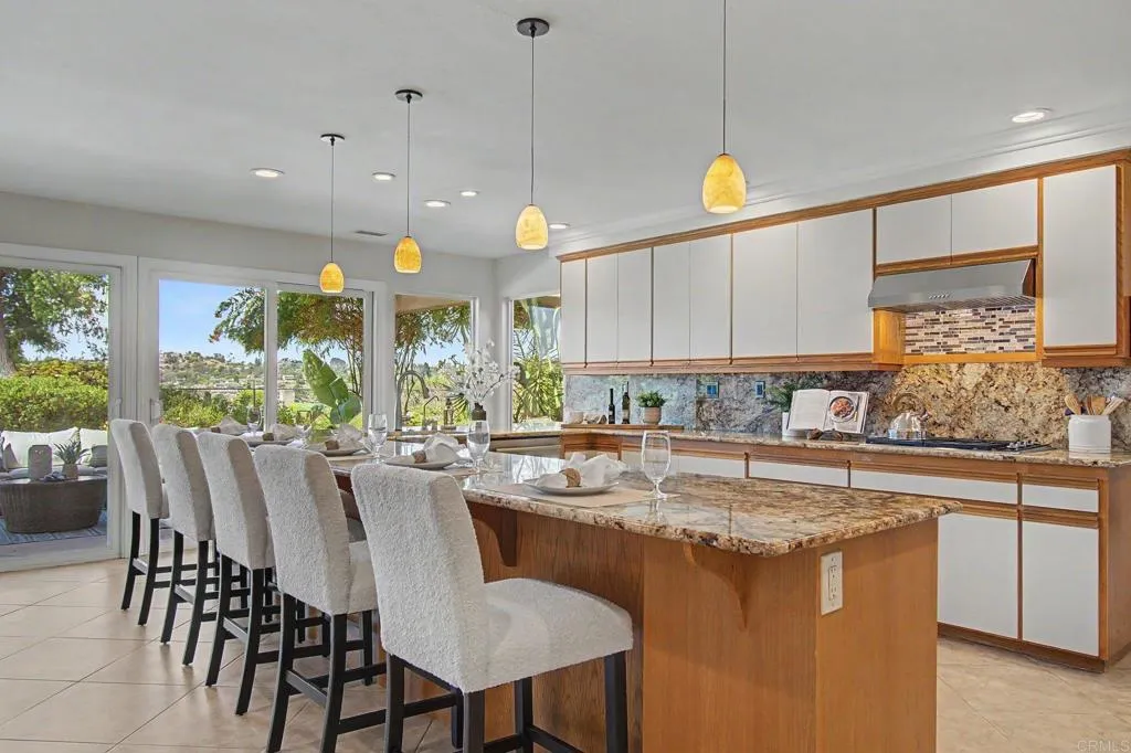 https://cdn.realtyfeed.com/cdn/127/307072645/646ed3a87226bb98baaf85d019f8938f.webp