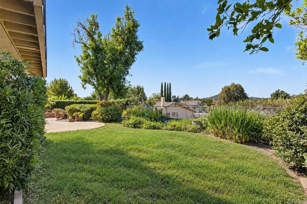 https://cdn.realtyfeed.com/cdn/127/307072645/ad806dd7cf95f3f522d7d19c21e66d0b.webp