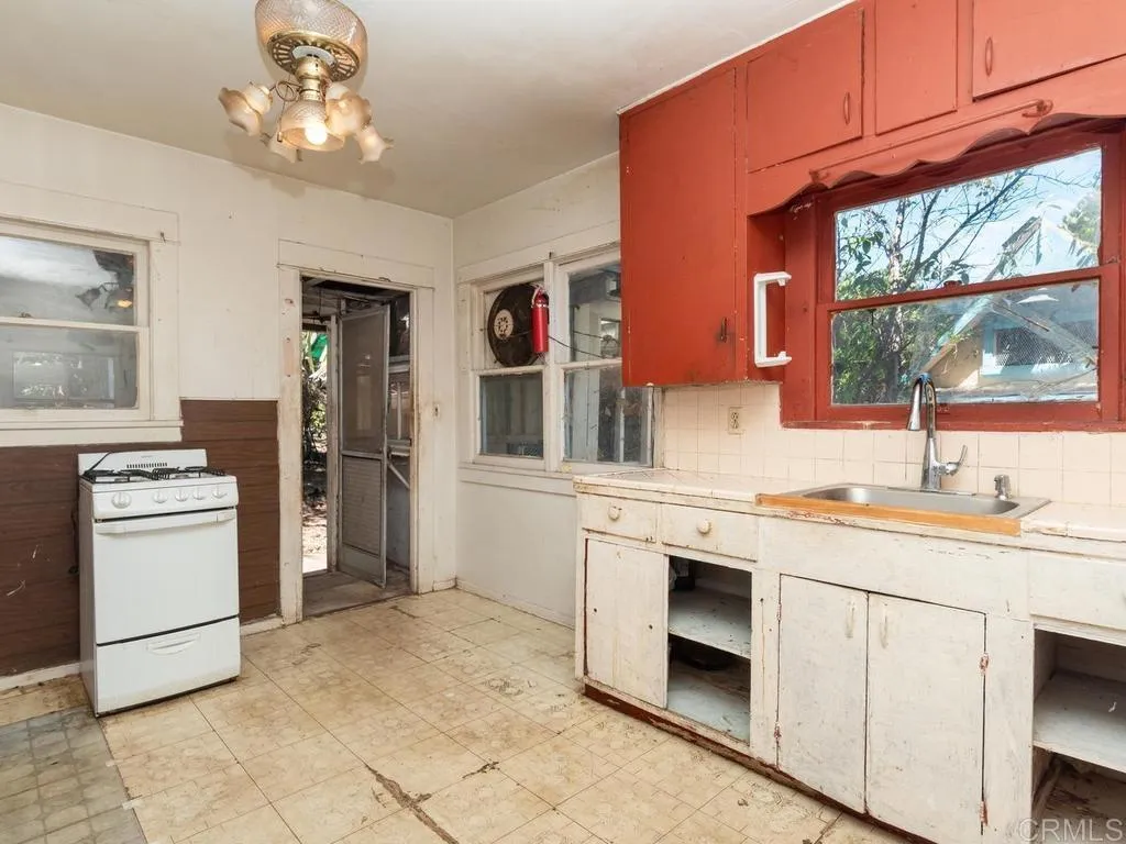https://cdn.realtyfeed.com/cdn/127/307072788/4ea8fee1e0c5e14356ad1ad7e1b22af9.webp