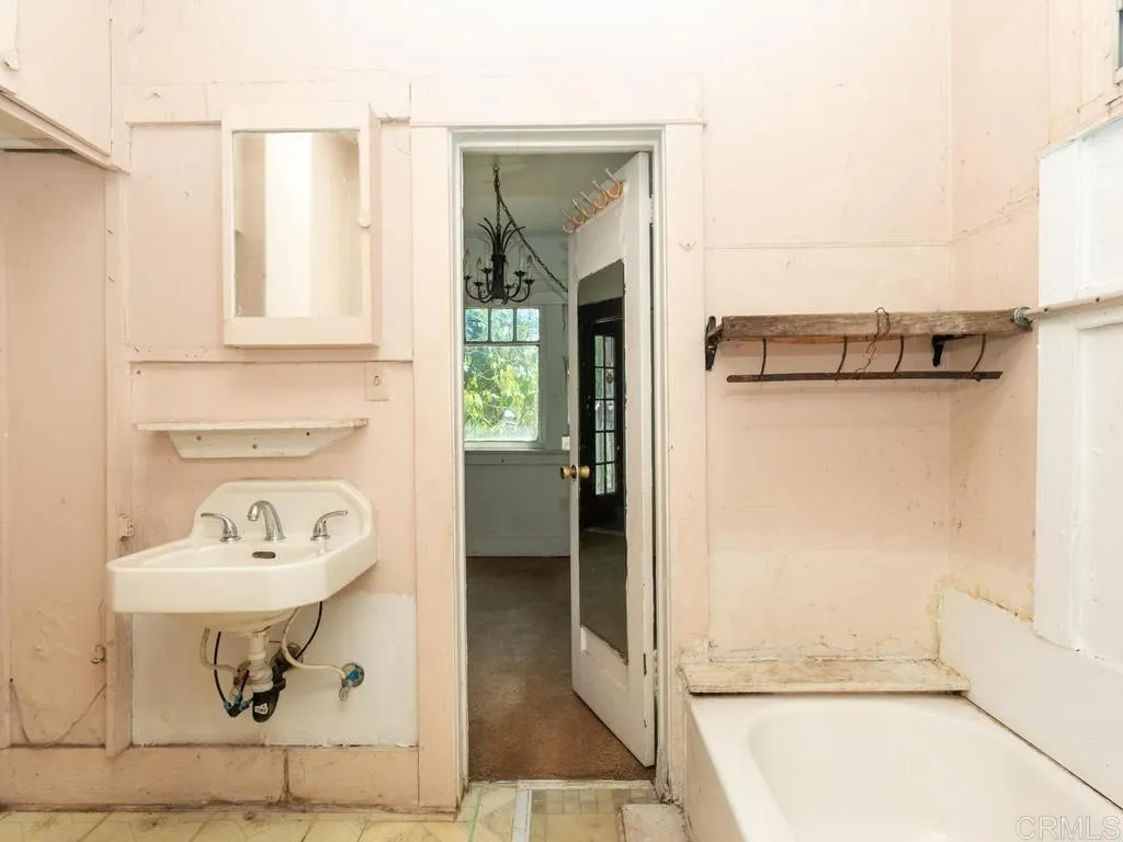 https://cdn.realtyfeed.com/cdn/127/307072788/600aa24ccd3b0a16ededd4825be18452.webp