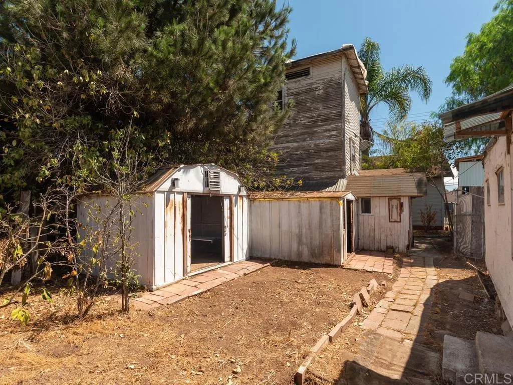 https://cdn.realtyfeed.com/cdn/127/307072788/c37e4dad70b8cdf7893d1dda2a77bd47.webp